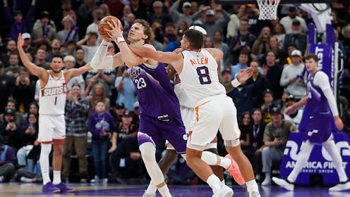 爵士加时力克太阳 马卡生涯新高51+14 布克34+11 狄龙缺阵